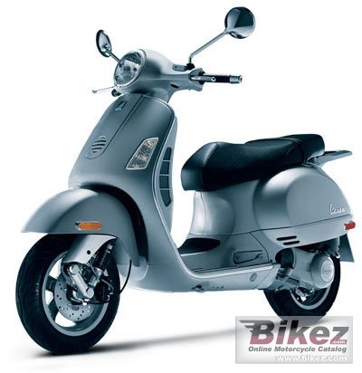 2008 Vespa Granturismo 200 photo